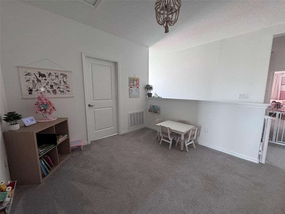 For Sale: $297,900 (3 beds, 2 baths, 1807 Square Feet)