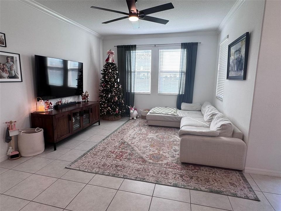 For Sale: $297,900 (3 beds, 2 baths, 1807 Square Feet)