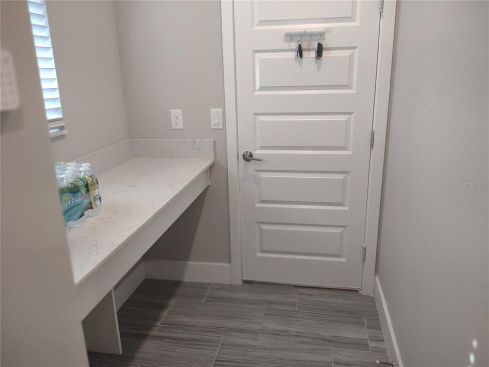 For Rent: $2,250 (3 beds, 2 baths, 1612 Square Feet)