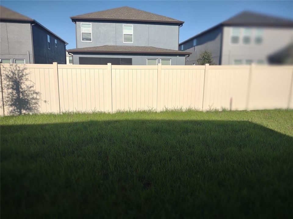 For Rent: $2,250 (3 beds, 2 baths, 1612 Square Feet)