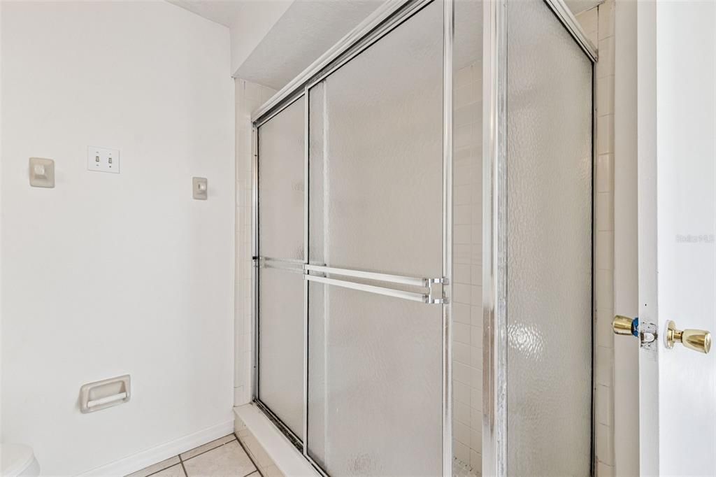 For Sale: $369,000 (3 beds, 2 baths, 1446 Square Feet)