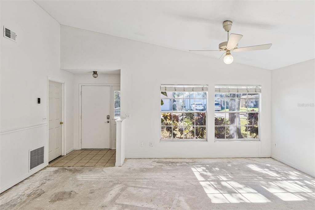 For Sale: $369,000 (3 beds, 2 baths, 1446 Square Feet)