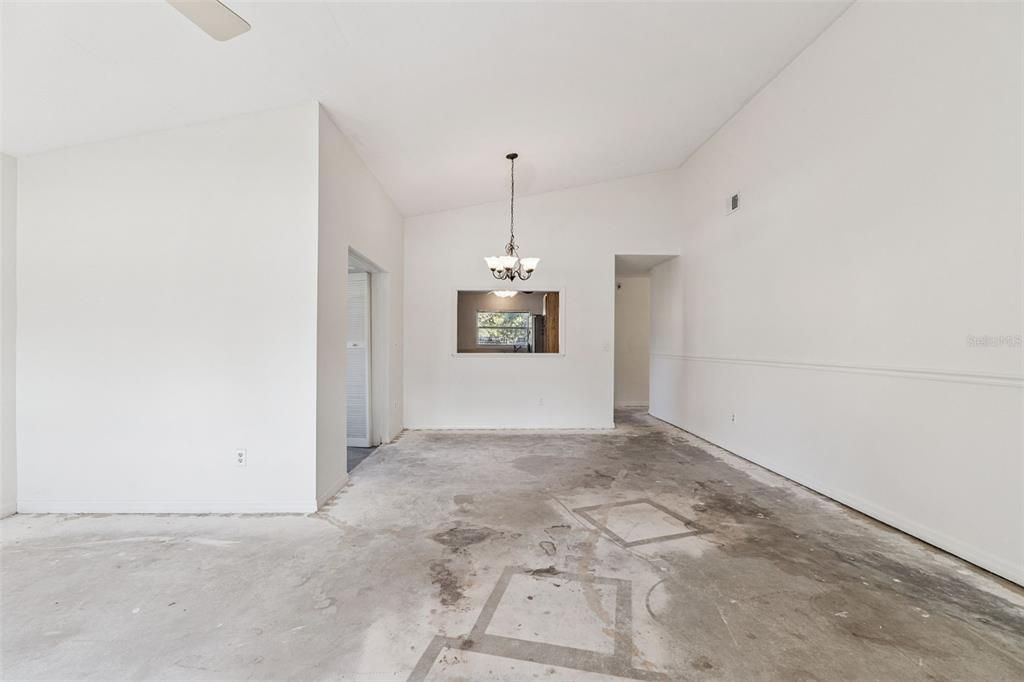 For Sale: $369,000 (3 beds, 2 baths, 1446 Square Feet)