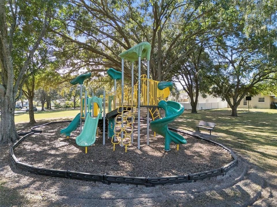 For Sale: $369,000 (3 beds, 2 baths, 1446 Square Feet)