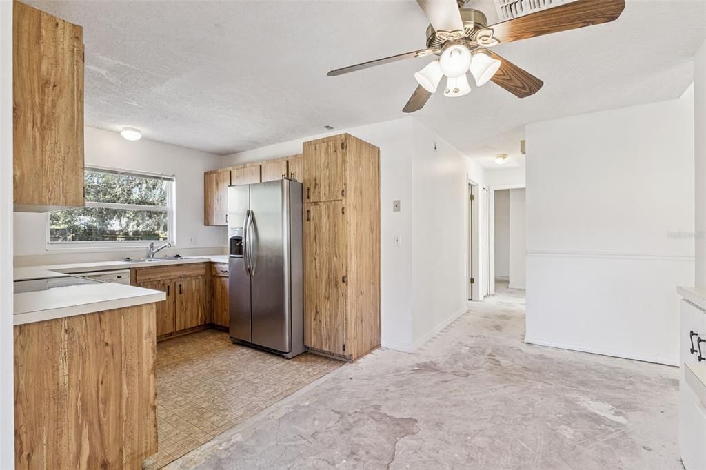 For Sale: $369,000 (3 beds, 2 baths, 1446 Square Feet)