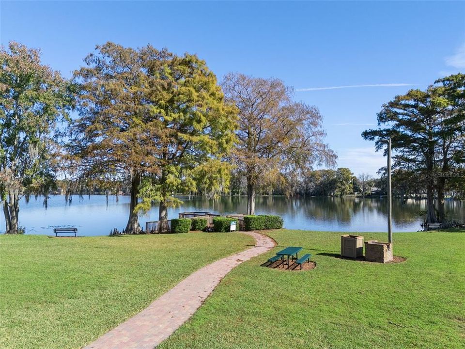 For Sale: $369,000 (3 beds, 2 baths, 1446 Square Feet)