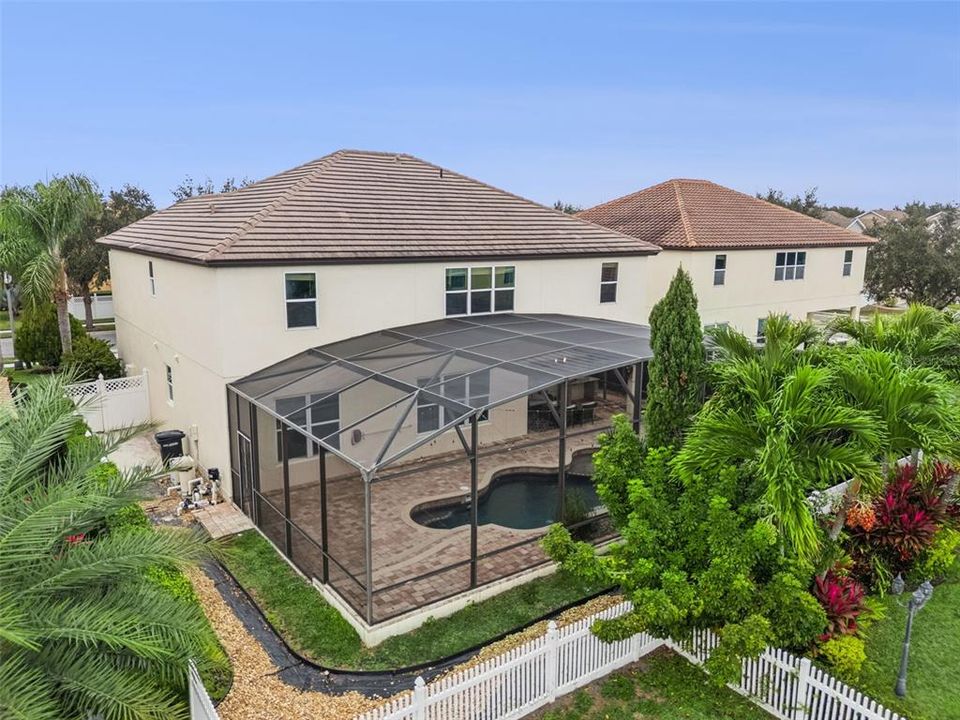 For Sale: $1,225,000 (7 beds, 5 baths, 4751 Square Feet)