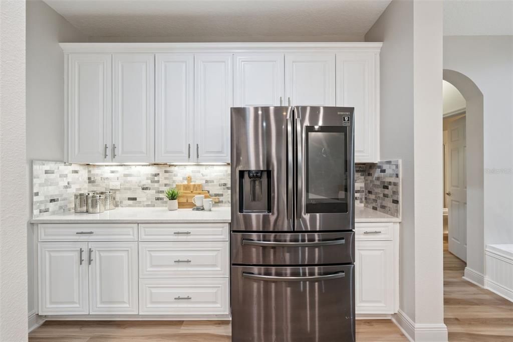 For Sale: $1,225,000 (7 beds, 5 baths, 4751 Square Feet)