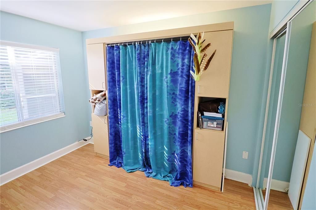 待售: $133,000 (2 贝兹, 1 浴室, 793 平方英尺)