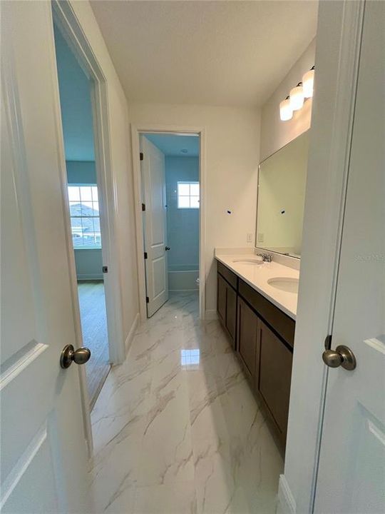 For Sale: $839,990 (6 beds, 4 baths, 4564 Square Feet)