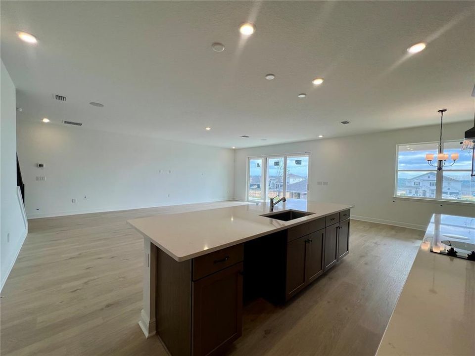 For Sale: $839,990 (6 beds, 4 baths, 4564 Square Feet)