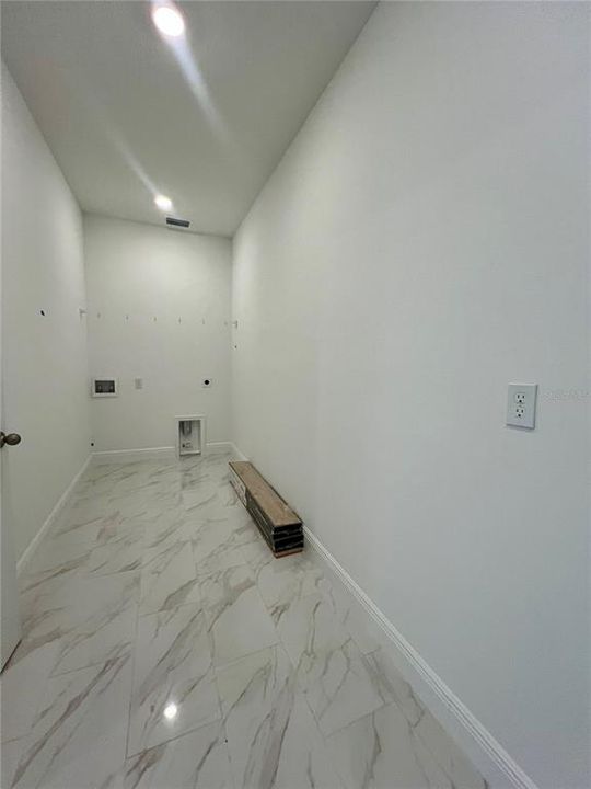 For Sale: $839,990 (6 beds, 4 baths, 4564 Square Feet)