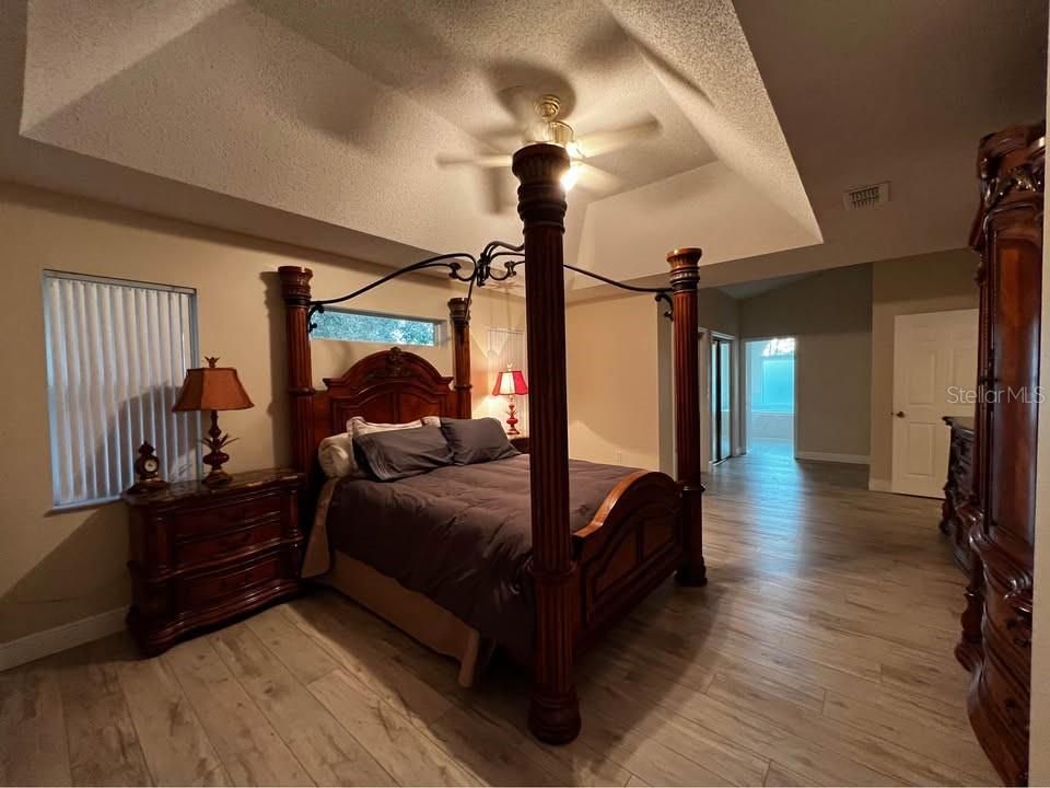 En Renta: $2,300 (3 camas, 2 baños, 2175 Pies cuadrados)