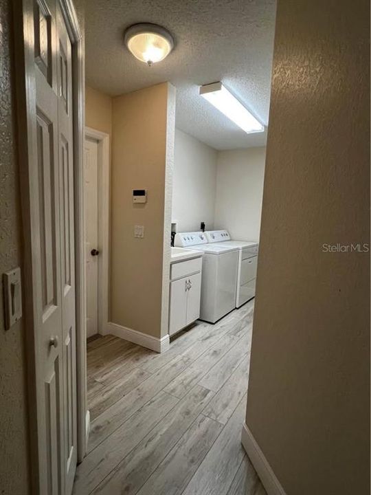 En Renta: $2,300 (3 camas, 2 baños, 2175 Pies cuadrados)