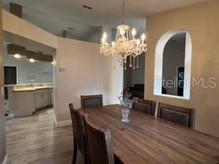 En Renta: $2,300 (3 camas, 2 baños, 2175 Pies cuadrados)