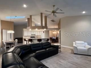 En Renta: $2,300 (3 camas, 2 baños, 2175 Pies cuadrados)