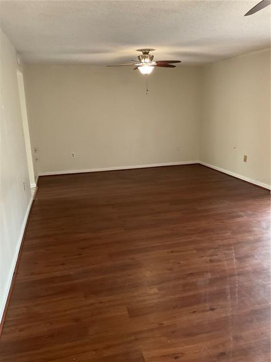 En Venta: $179,000 (3 camas, 2 baños, 1334 Pies cuadrados)