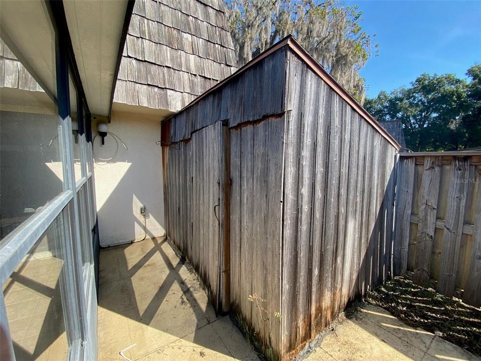 На продажу: $185,000 (2 спален, 2 ванн, 1288 Квадратных фут)