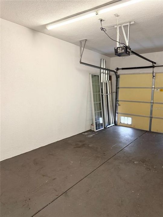 For Sale: $349,900 (3 beds, 2 baths, 1652 Square Feet)