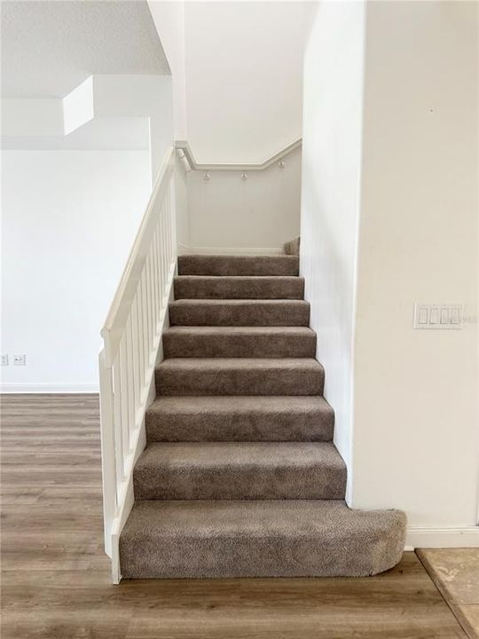 For Sale: $349,900 (3 beds, 2 baths, 1652 Square Feet)