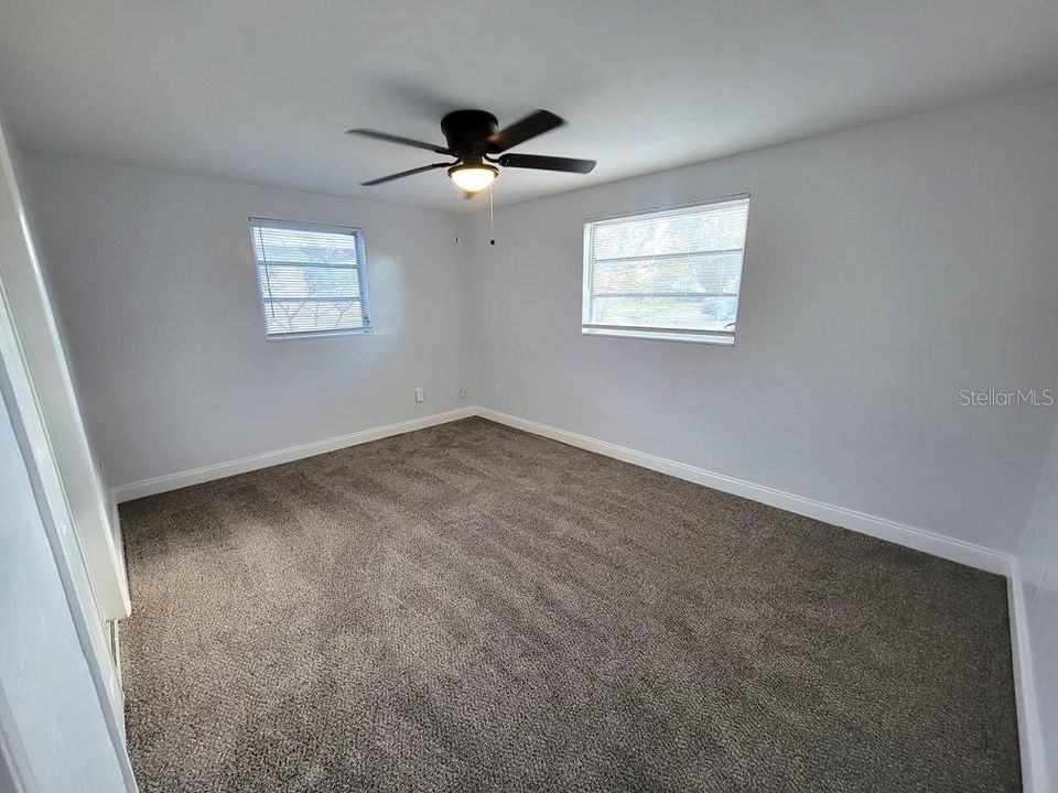 For Rent: $1,650 (2 beds, 1 baths, 988 Square Feet)