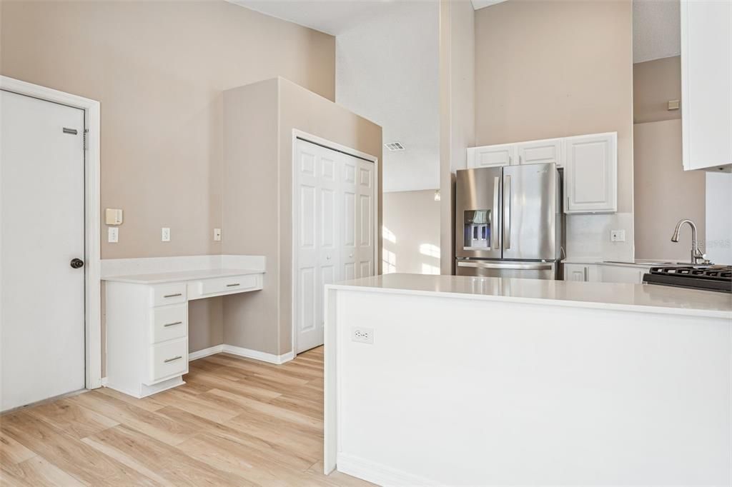 En Venta: $395,000 (3 camas, 2 baños, 1892 Pies cuadrados)