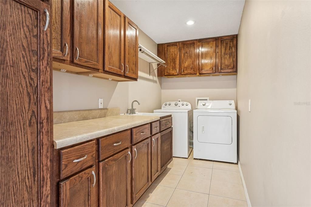 En Venta: $395,000 (3 camas, 2 baños, 1892 Pies cuadrados)