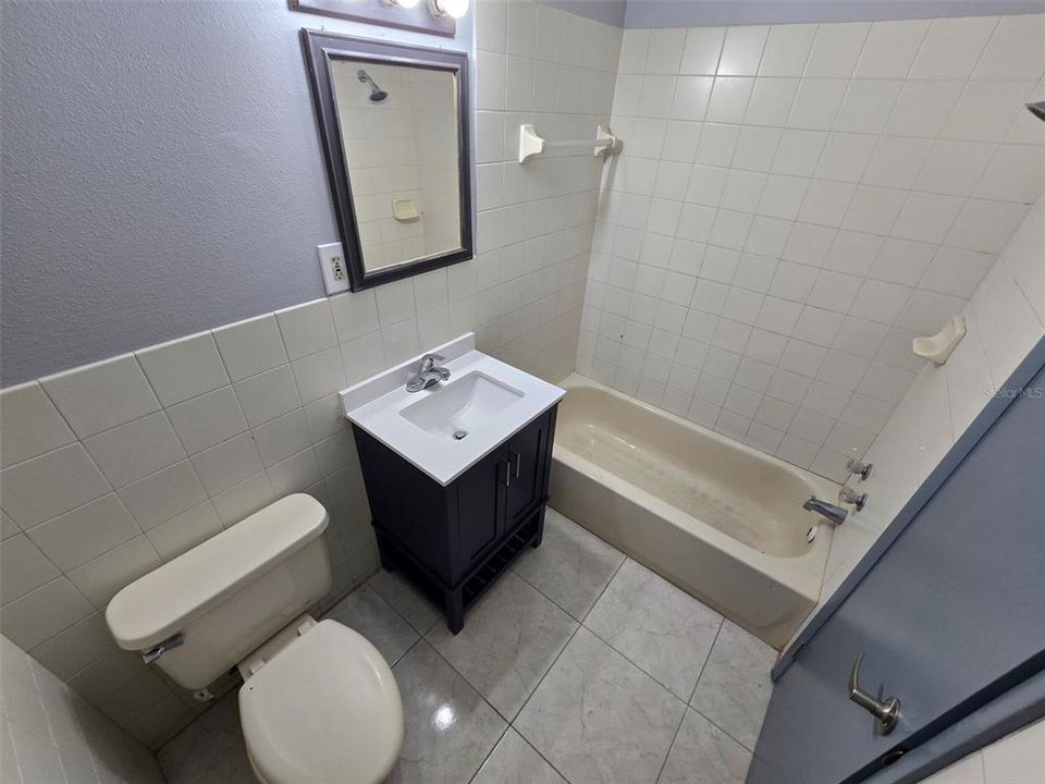 En Venta: $395,000 (3 camas, 2 baños, 1105 Pies cuadrados)