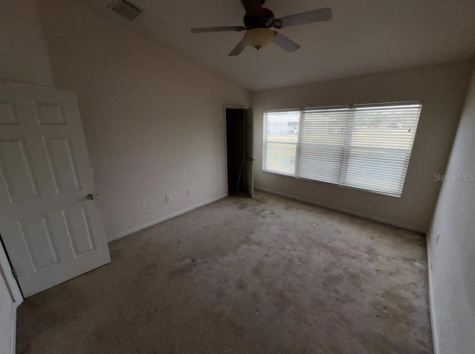 For Rent: $1,700 (3 beds, 2 baths, 1584 Square Feet)