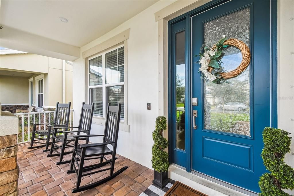 For Sale: $599,000 (5 beds, 3 baths, 2612 Square Feet)