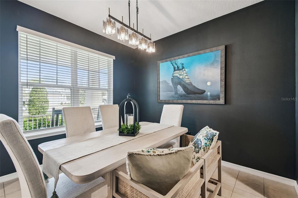 For Sale: $599,000 (5 beds, 3 baths, 2612 Square Feet)