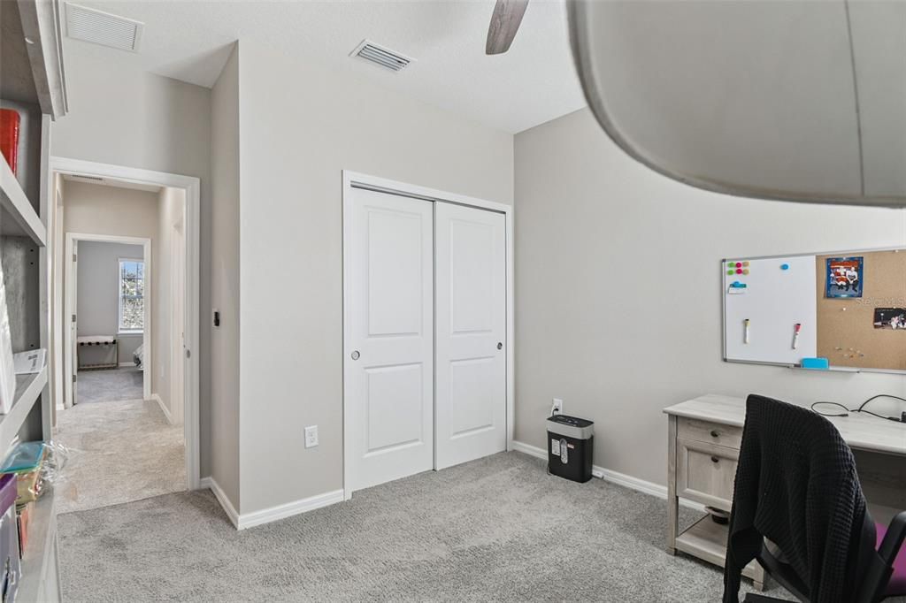 For Sale: $599,000 (5 beds, 3 baths, 2612 Square Feet)