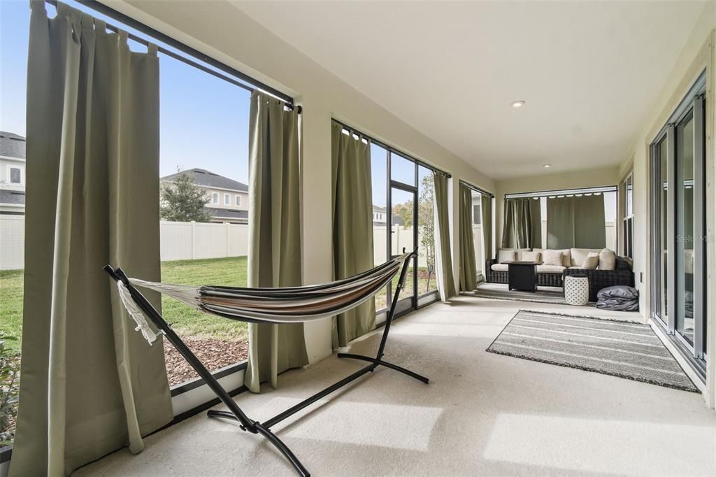 For Sale: $599,000 (5 beds, 3 baths, 2612 Square Feet)