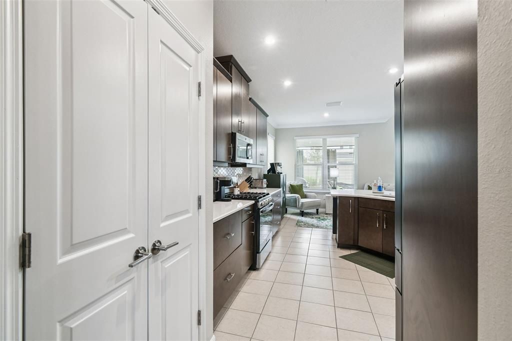 For Sale: $599,000 (5 beds, 3 baths, 2612 Square Feet)