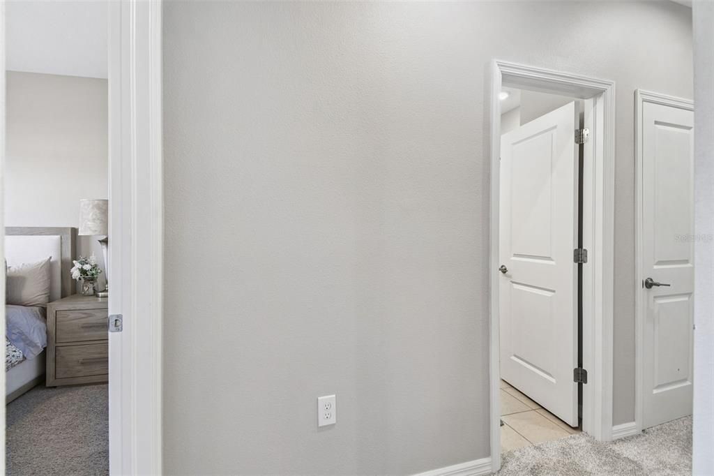 For Sale: $599,000 (5 beds, 3 baths, 2612 Square Feet)