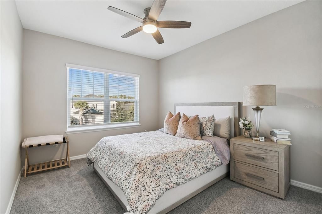 For Sale: $599,000 (5 beds, 3 baths, 2612 Square Feet)