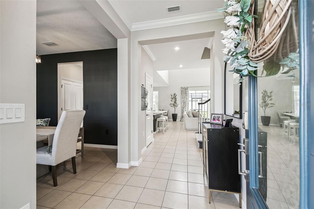 For Sale: $599,000 (5 beds, 3 baths, 2612 Square Feet)