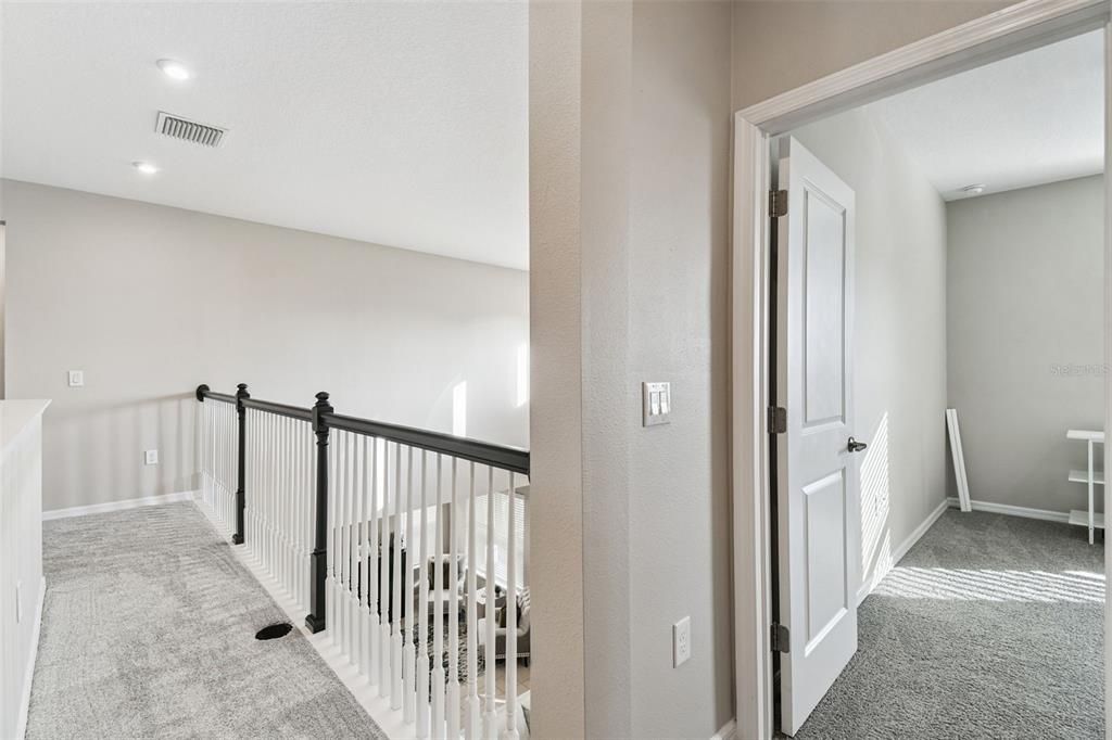 For Sale: $599,000 (5 beds, 3 baths, 2612 Square Feet)