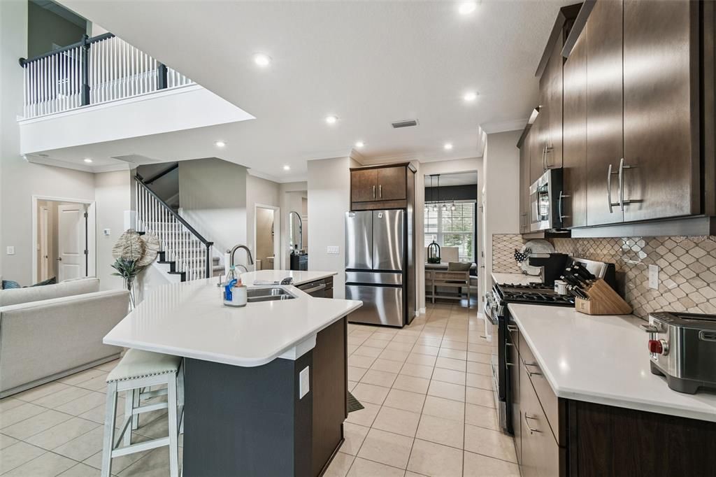 For Sale: $599,000 (5 beds, 3 baths, 2612 Square Feet)