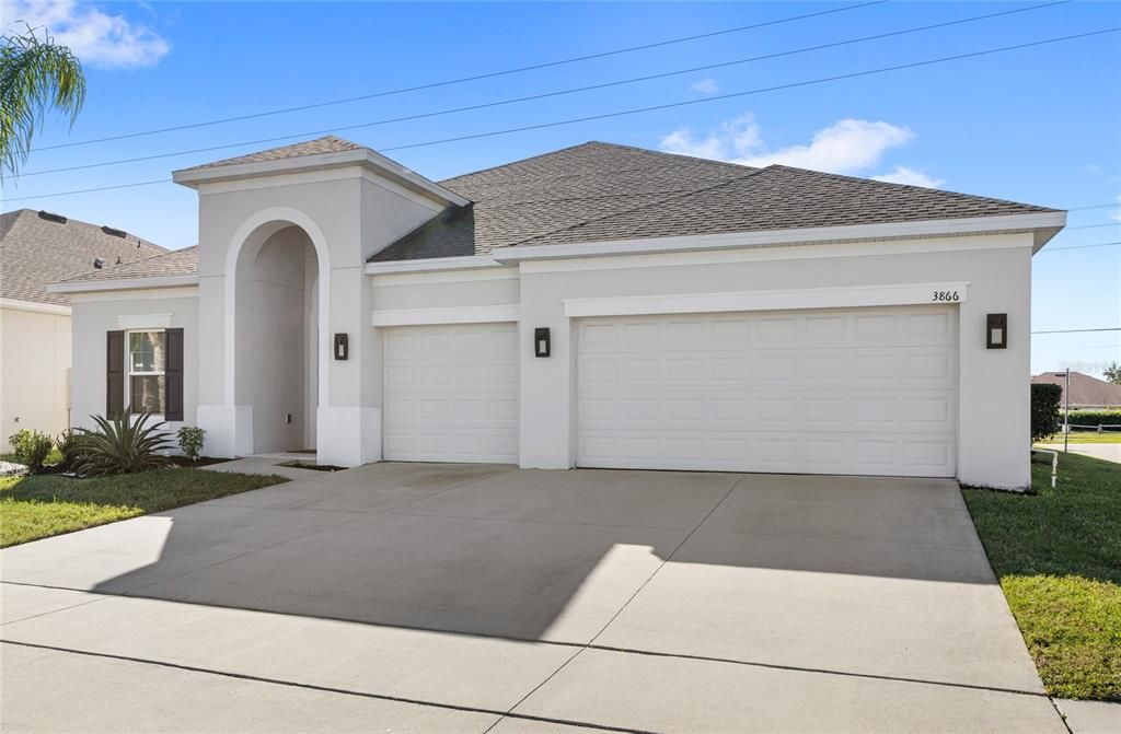 For Rent: $3,500 (4 beds, 3 baths, 2565 Square Feet)