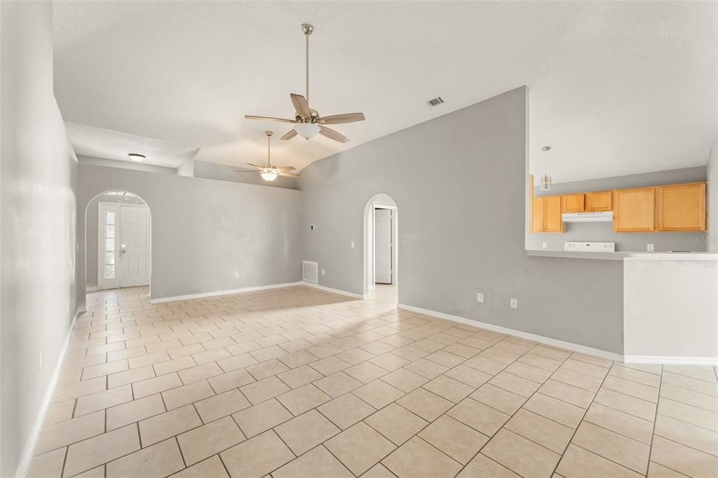 For Sale: $335,000 (4 beds, 2 baths, 1855 Square Feet)