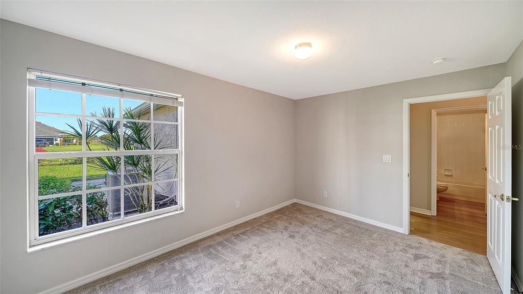 На продажу: $269,999 (2 спален, 2 ванн, 1488 Квадратных фут)