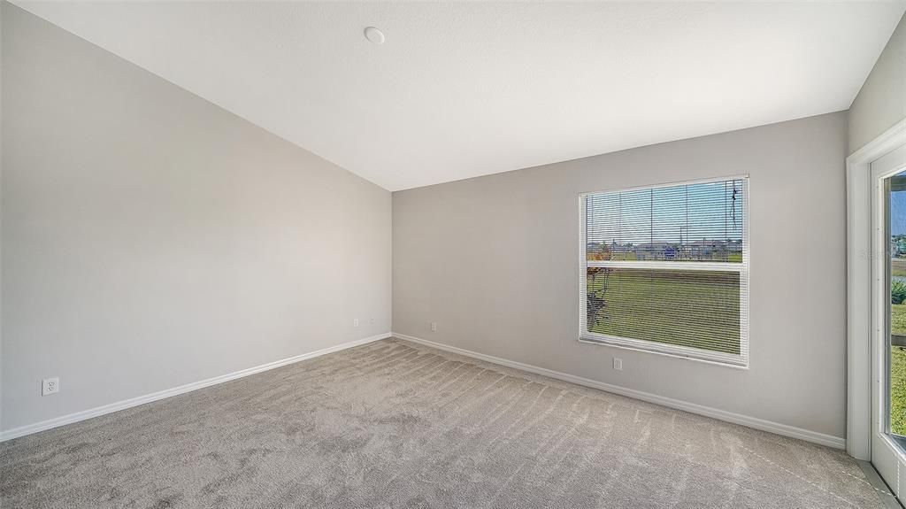 На продажу: $269,999 (2 спален, 2 ванн, 1488 Квадратных фут)