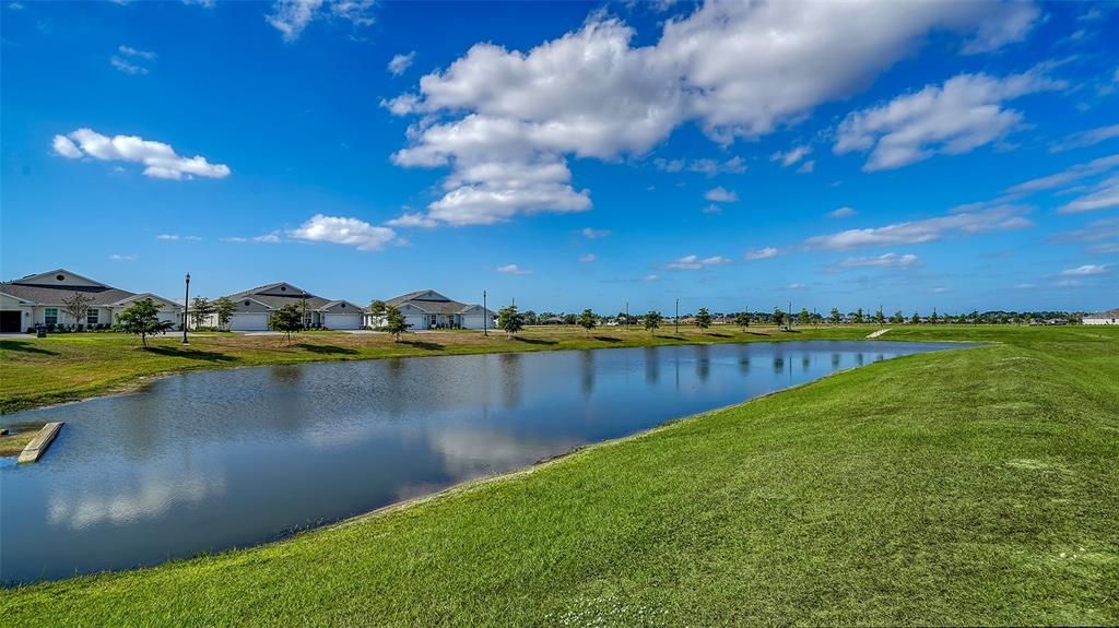 На продажу: $269,999 (2 спален, 2 ванн, 1488 Квадратных фут)