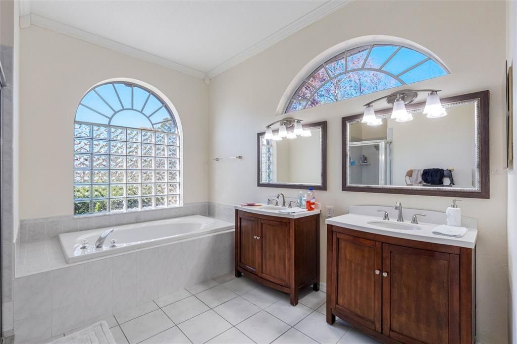 For Sale: $619,000 (4 beds, 3 baths, 2716 Square Feet)