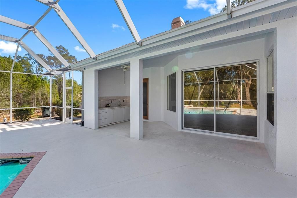 For Sale: $619,000 (4 beds, 3 baths, 2716 Square Feet)