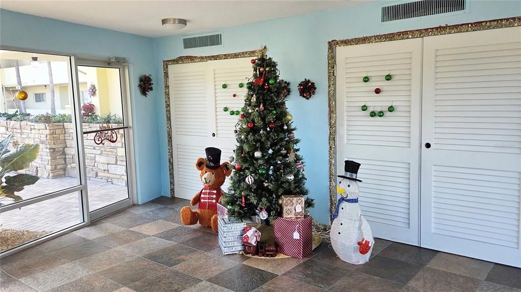 En Venta: $209,000 (2 camas, 2 baños, 1100 Pies cuadrados)