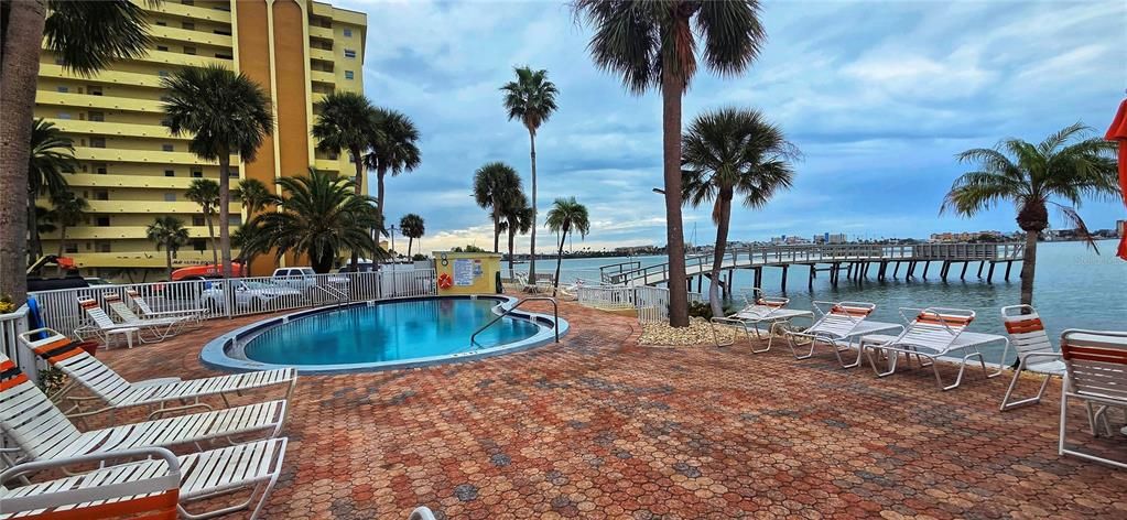 En Venta: $209,000 (2 camas, 2 baños, 1100 Pies cuadrados)