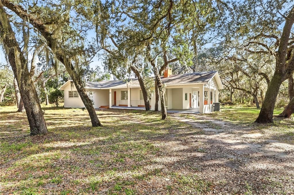 For Sale: $279,900 (3 beds, 2 baths, 1756 Square Feet)