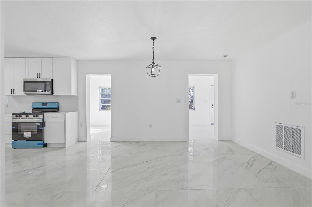 For Sale: $279,900 (3 beds, 2 baths, 1756 Square Feet)